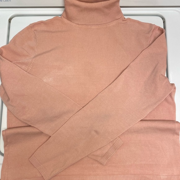 Long sleeve Casual silk turtleneck - Picture 1 of 4